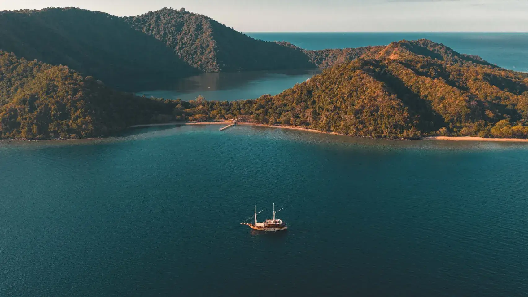 Open Trip Weekday Package by Komodo Luxury